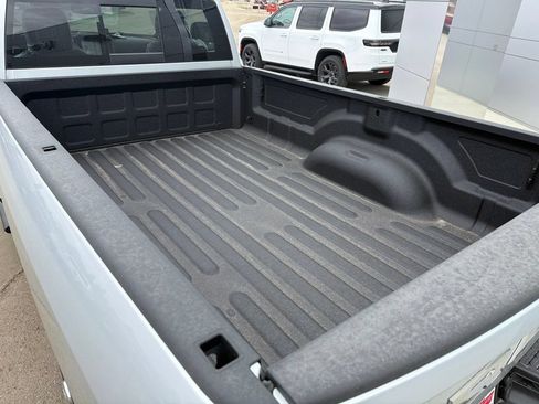 New 2026 RAM 2500 Tradesman AWD/4WD image 8