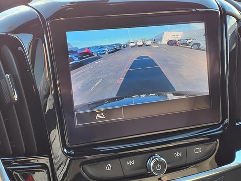 Used 2023 Chevrolet Traverse LT w/ LPO, Floor Liner Package image 11