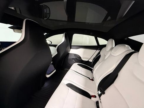 Used 2026 Tesla Model S Plaid AWD/4WD image 27