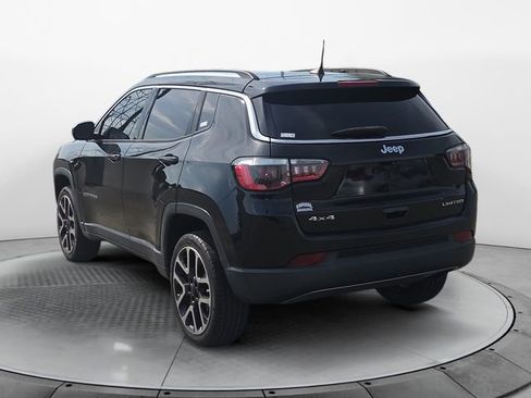 Used 2017 Jeep Compass Limited w/ Navigation Group AWD/4WD image 3