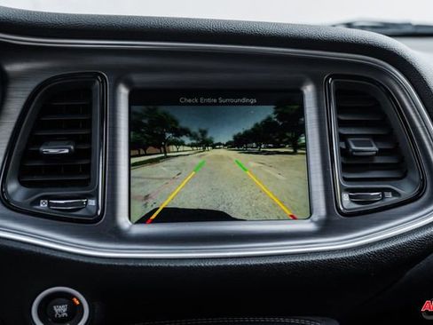 Used 2016 Dodge Challenger R/T image 72