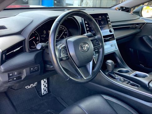 Used 2019 Toyota Avalon XSE w/ All Weather Liner Package FWD image 17