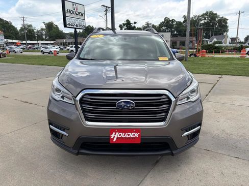 Used 2021 Subaru Ascent Premium w/ Convenience Package AWD/4WD image 2