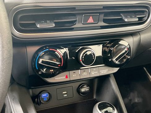 Used 2023 Hyundai Kona SEL image 15