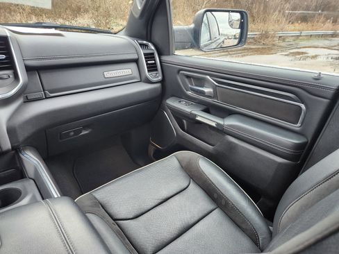 Used 2024 RAM 1500 Laramie image 24