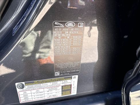 New 2026 Land Rover Defender 130 X-Dynamic SE AWD/4WD image 37