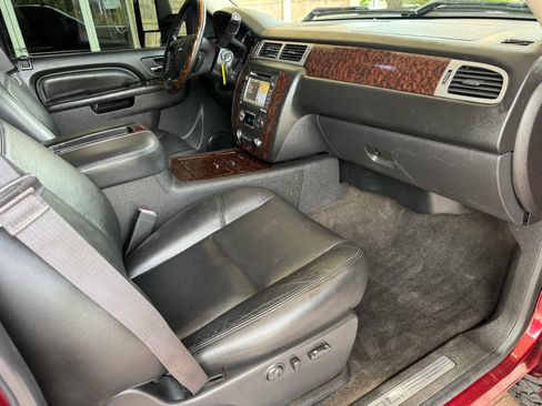 Used 2013 GMC Sierra 2500 Denali AWD/4WD image 28