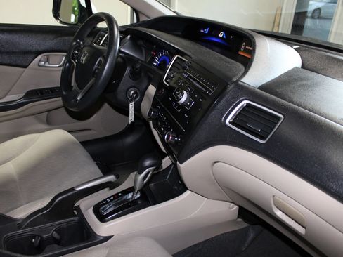 Used 2013 Honda Civic LX image 25