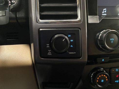 Used 2016 Ford F150 XLT w/ Equipment Group 302A Luxury AWD/4WD image 24