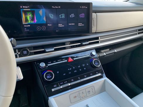 Used 2025 Hyundai Santa Fe SEL image 18