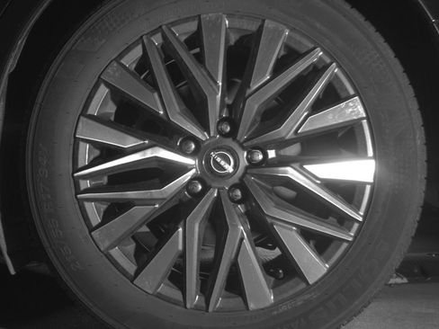 Used 2025 Nissan Altima 2.5 SV image 14