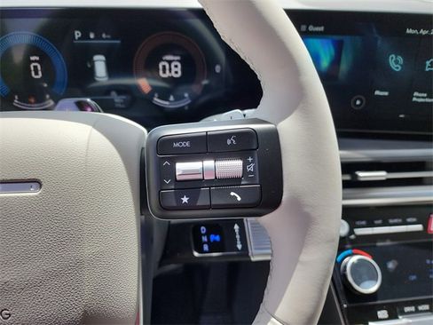 New 2025 Hyundai Santa Fe SEL image 27