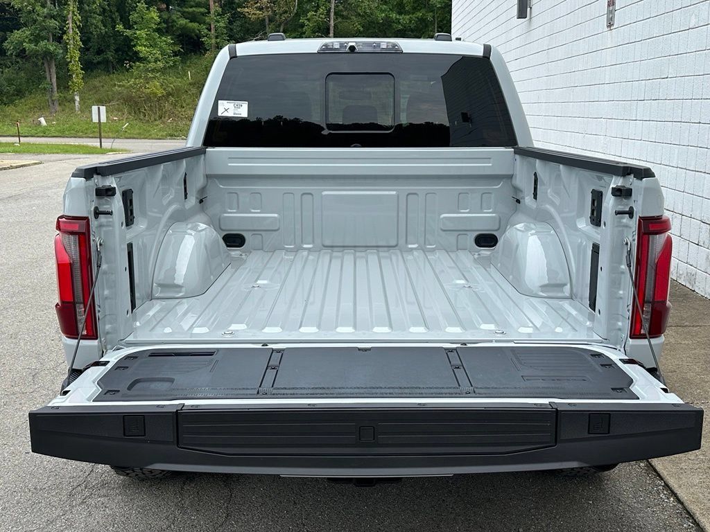 New 2026 Ford F150 Raptor AWD/4WD image 29