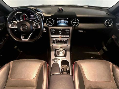 Used 2017 Mercedes-Benz SLC 43 AMG image 17