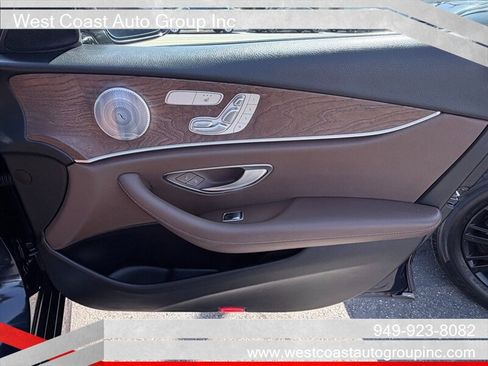 Used 2017 Mercedes-Benz E 300 image 17