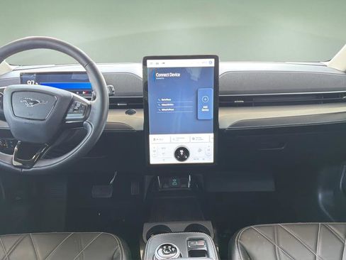 Used 2022 Ford Mustang Mach-E Select image 7