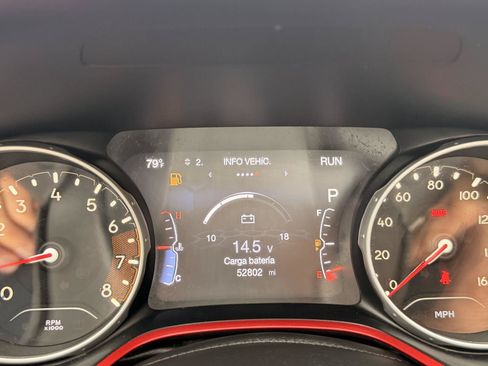 Used 2018 Jeep Compass Trailhawk w/ Leather Interior Group AWD/4WD image 30