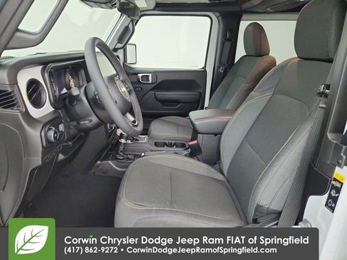 Used 2025 Jeep Wrangler Sport image 19