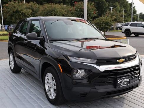 Used 2023 Chevrolet TrailBlazer LS FWD image 7