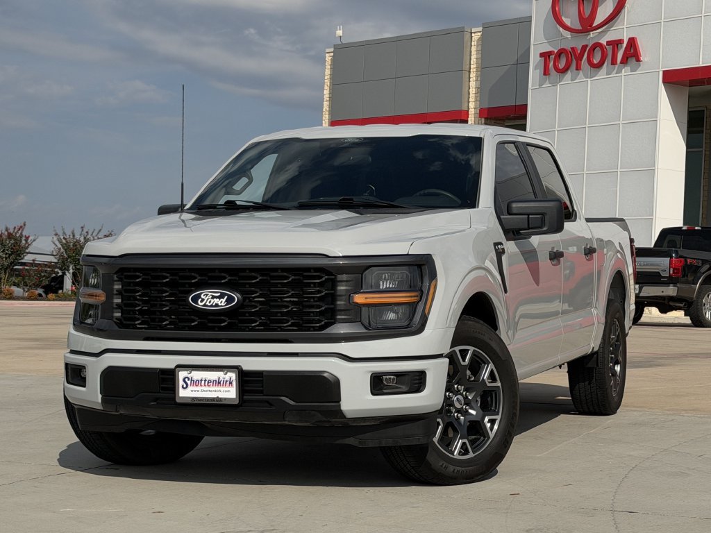 Used 2024 Ford F150 STX RWD image 2