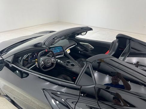 New 2027 Chevrolet Corvette Stingray Convertible w/ Z51 Performance Package RWD image 9
