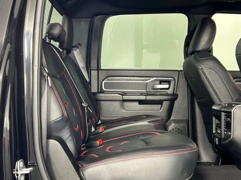 Used 2022 RAM 2500 Big Horn w/ Level C Equiment Group AWD/4WD image 13
