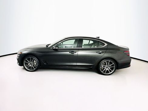 Used 2025 Genesis G70 2.5T image 4
