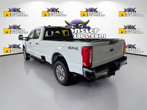 Used 2024 Ford F350 XLT image 32