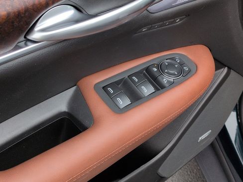 Used 2026 Cadillac XT5 Premium Luxury image 15