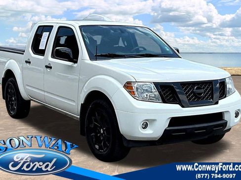 Used 2021 Nissan Frontier SV w/ Midnight Edition Floor Mats AWD/4WD image 1
