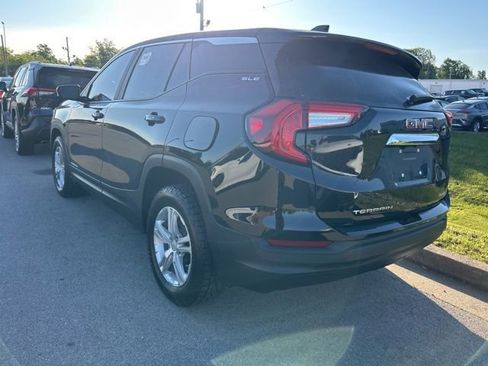 Used 2023 GMC Terrain SLE AWD/4WD image 4