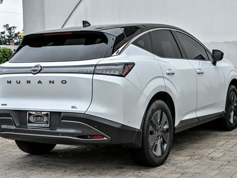 Used 2025 Nissan Murano SL AWD/4WD image 13