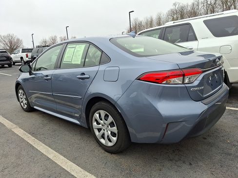 Certified 2023 Toyota Corolla LE image 3