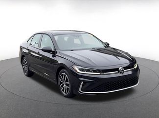 Used 2025 Volkswagen Jetta SE FWD video 2