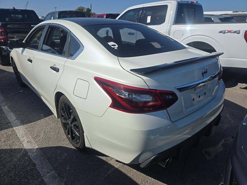 Used 2017 Nissan Altima 2.5 SR w/ Midnight Edition Package image 3