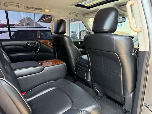Used 2019 INFINITI QX80 Luxe w/ All-Season Package image 14