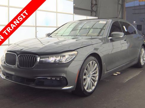Used 2017 BMW 740i RWD image 1