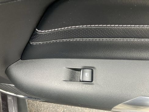 Used 2022 Ford Mustang GT Premium w/ Equipment Group 401A image 12