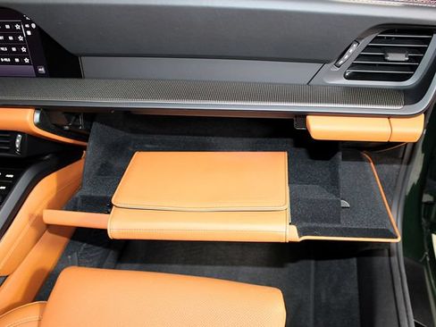 Certified 2026 Porsche 911 Targa 4 GTS AWD/4WD image 28
