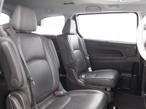 Used 2018 Honda Odyssey Touring image 29