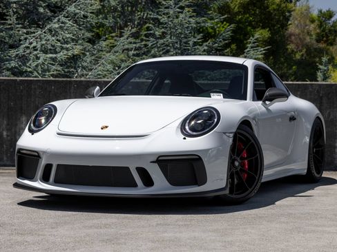 Certified 2018 Porsche 911 GT3 RWD image 1