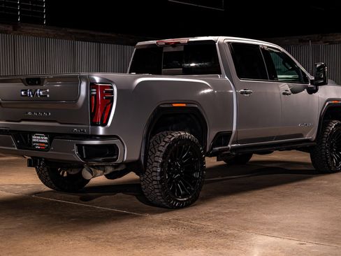 Used 2026 GMC Sierra 3500 AT4 w/ AT4 Premium Plus Package AWD/4WD image 17