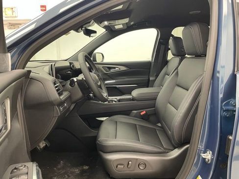 New 2026 Chevrolet Traverse LT w/ Driver Confidence Package AWD/4WD image 8