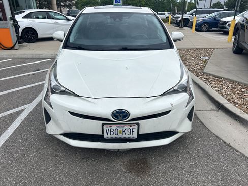 Used 2016 Toyota Prius Four w/ Advanced Technology Package FWD image 2