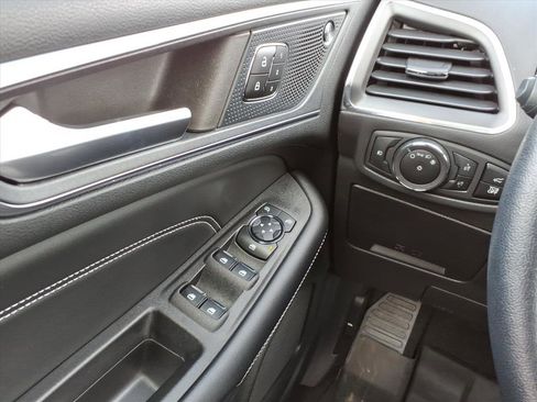 Used 2024 Ford Edge Titanium w/ Equipment Group 301A image 22