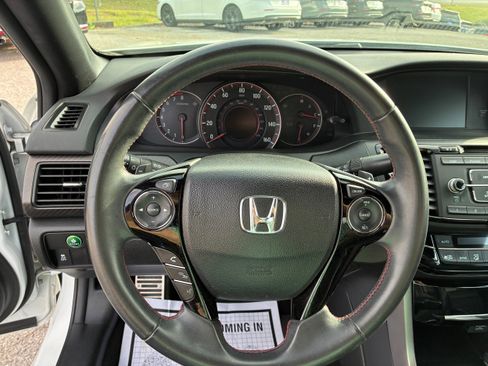 Used 2017 Honda Accord Sport Special Edition image 15