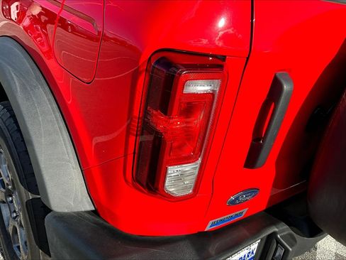 Used 2023 Ford Bronco Big Bend image 25