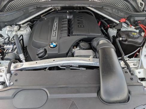Used 2015 BMW X5 xDrive35i AWD/4WD image 12