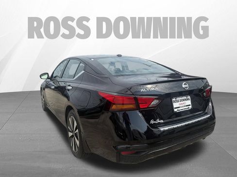 Used 2022 Nissan Altima 2.5 SV FWD image 6