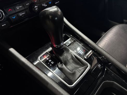 Used 2022 Jeep Compass Limited image 21